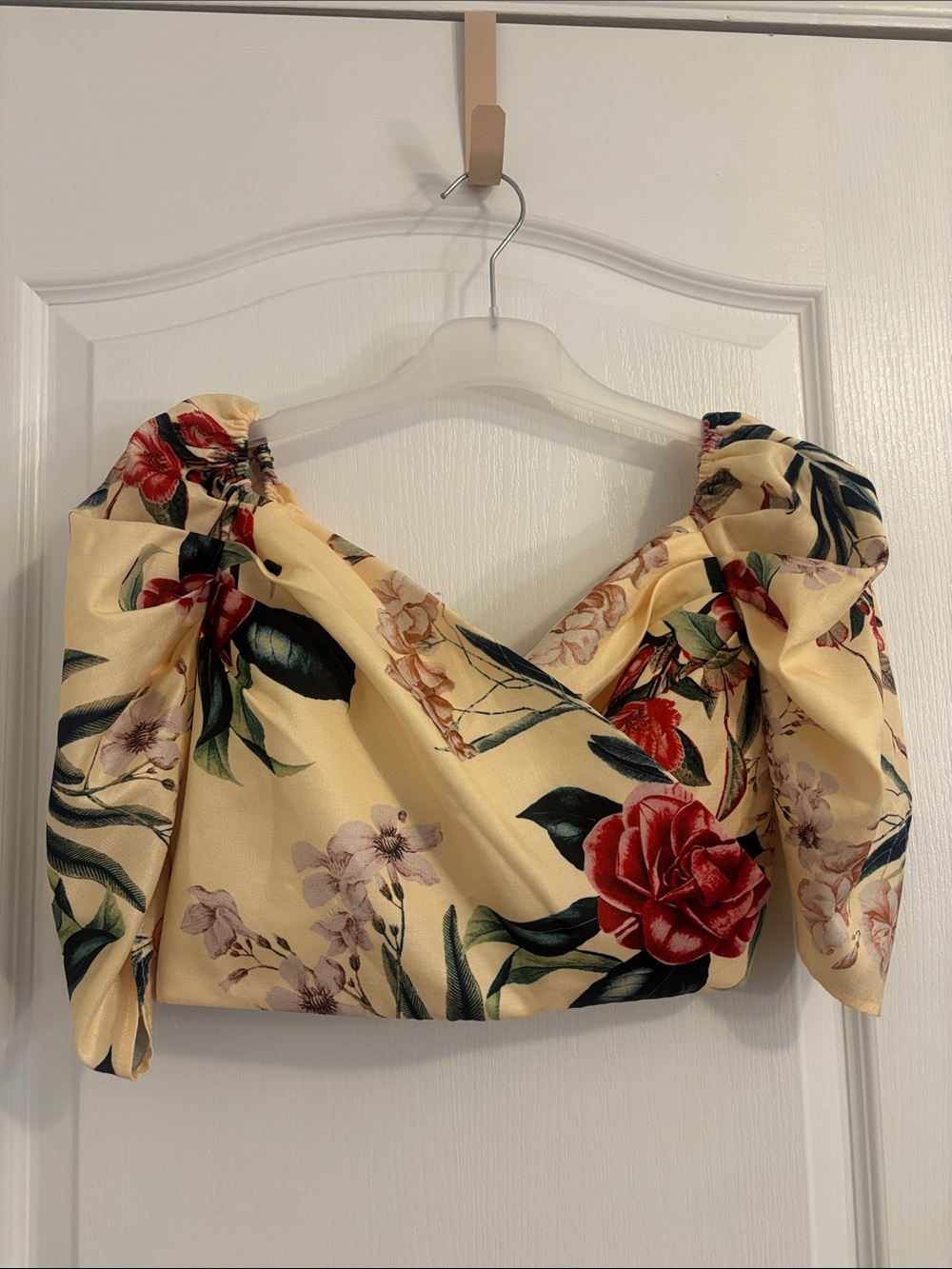 L'ATISTE Yellow Floral Puff-Sleeve Wrap Crop Top
